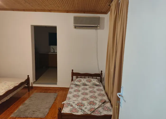 Relaxhouse Hébergement de vacances Himarë