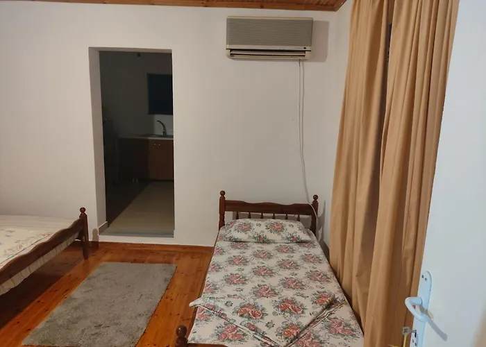 Relaxhouse Holiday home Himare